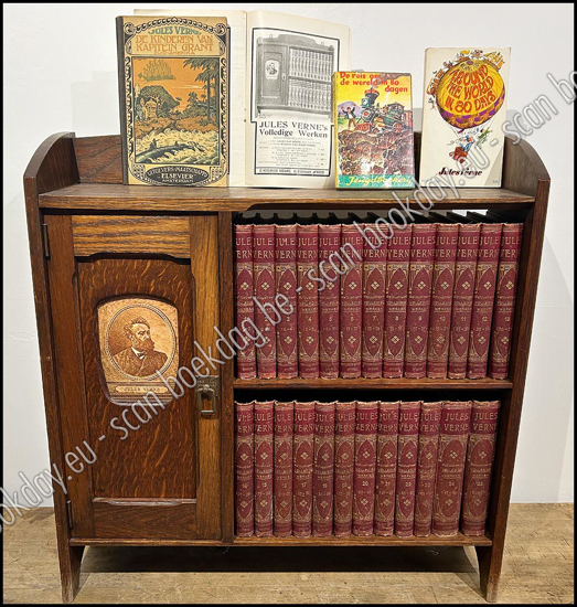 Afbeeldingen van The complete works of Jules Verne in a beautiful cabinet. NL